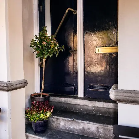 Prinsengracht Canal Guest house 3*