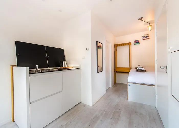 Gasthuis Prinsengracht Canal Amsterdam