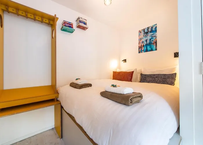 Gasthuis Prinsengracht Canal Amsterdam