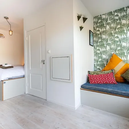 Canal-view In Jordaan, Smart Tv Gasthuis 4*