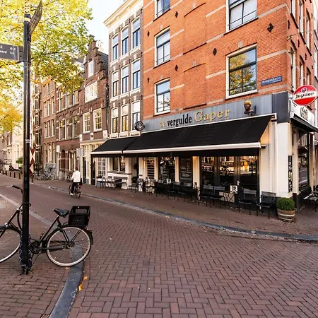 Canal-view In Jordaan, Smart Tv